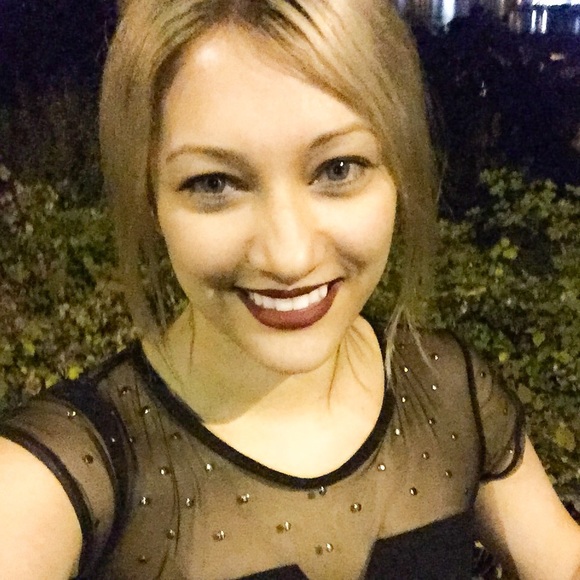 Meet your Posher, Sara - Picture 6 of 8